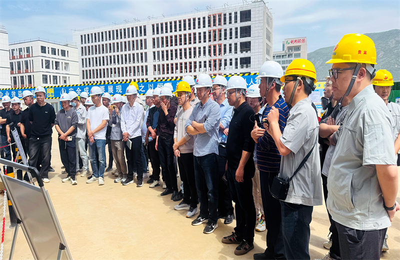 2025年4月17日，由莆田市涵江区住房和城乡建设局主办、一飞冲天300倍游戏三建承办的钢筋安装工程质量防控现场交流会在联东U谷·涵江海峡智造产业谷一期成功召开。